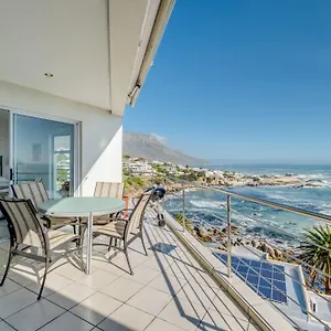 Apartment Camps Bay Terrace Penthouse, Cape Town